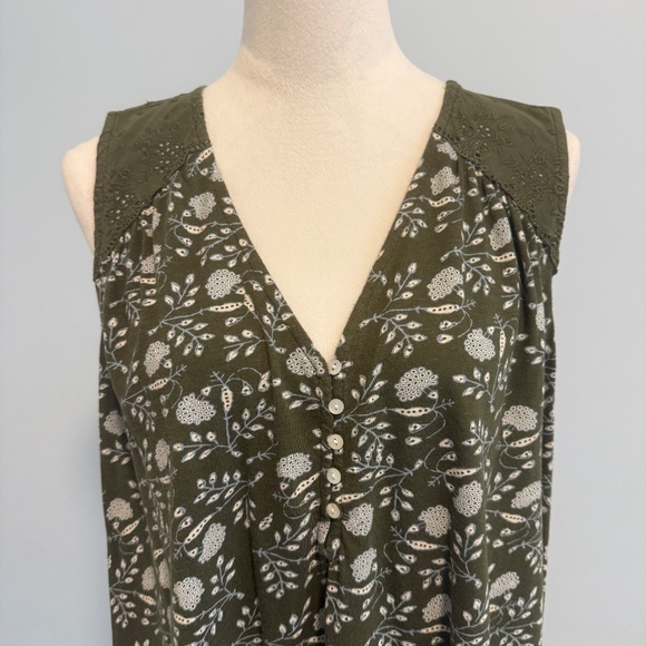 Lucky Brand Women’s Plus Sleeveless Top Size 1X - Picture 2 of 8